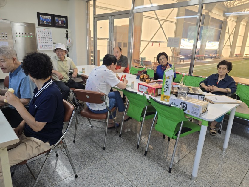 5e454304683d48fbaba8fbd4e59f4939_1753682971_5948.jpg
